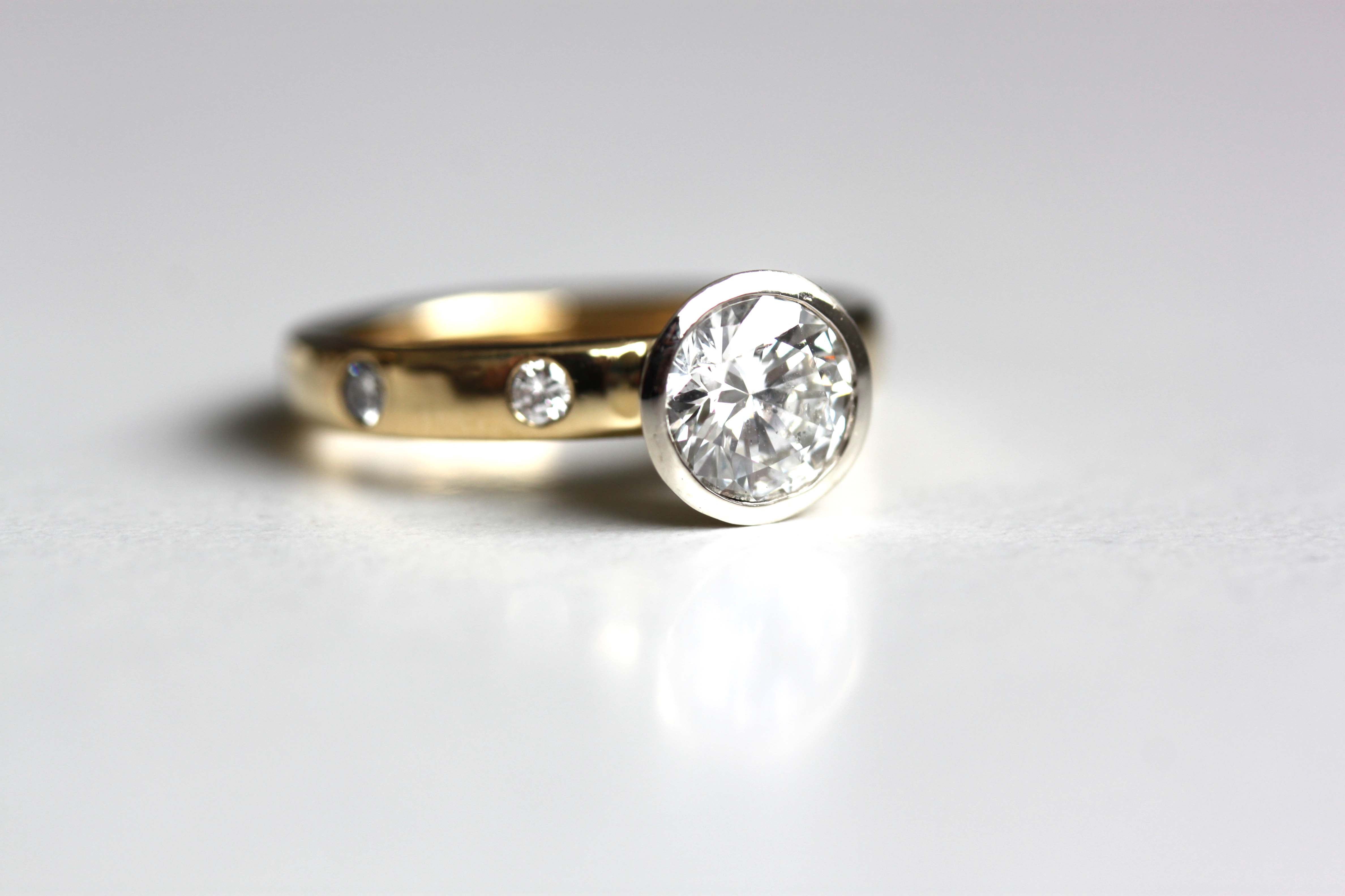 Mixed Metals & Round Cut Diamond Engagement Ring