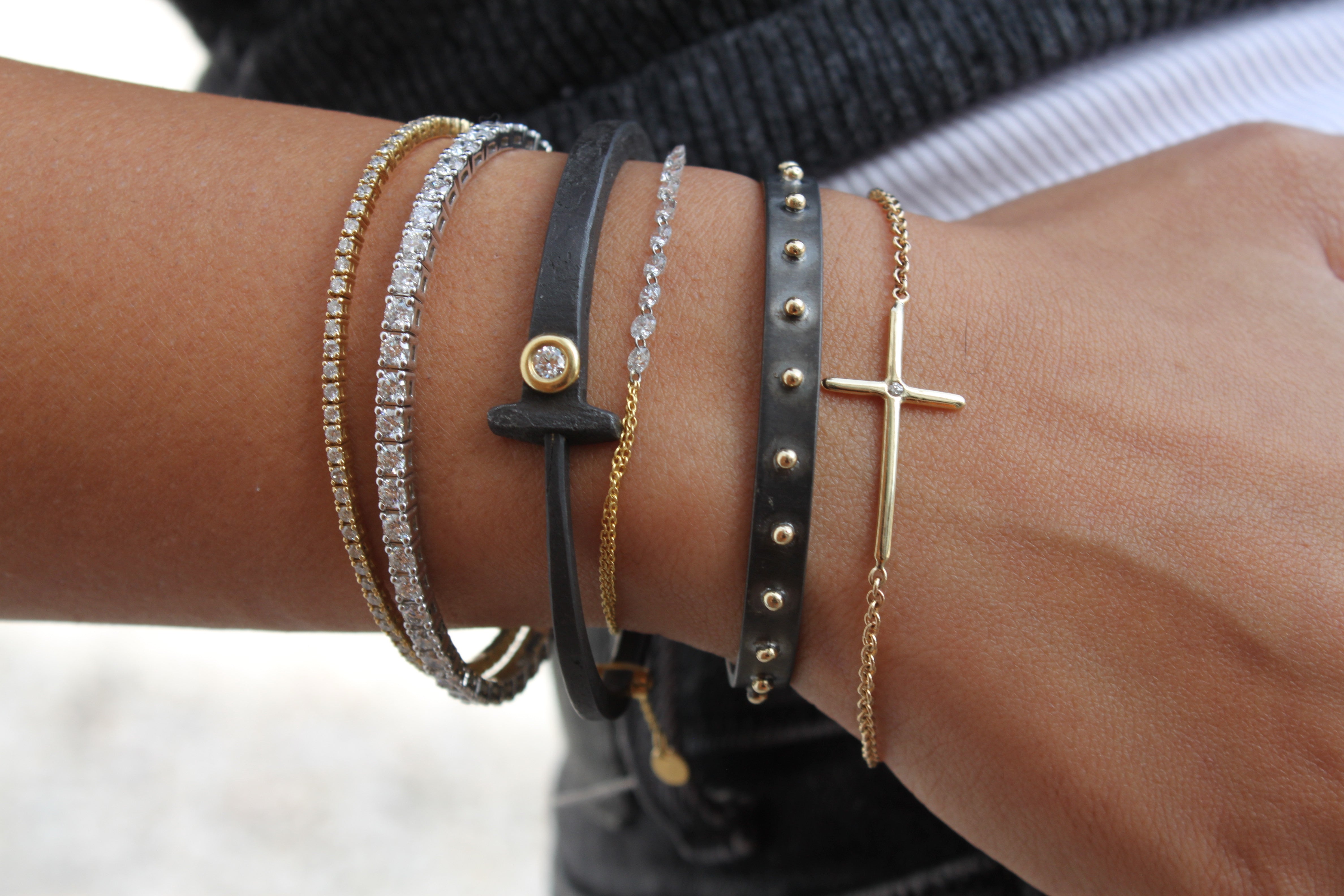 Adjustable Drilled Diamonds Bracelet