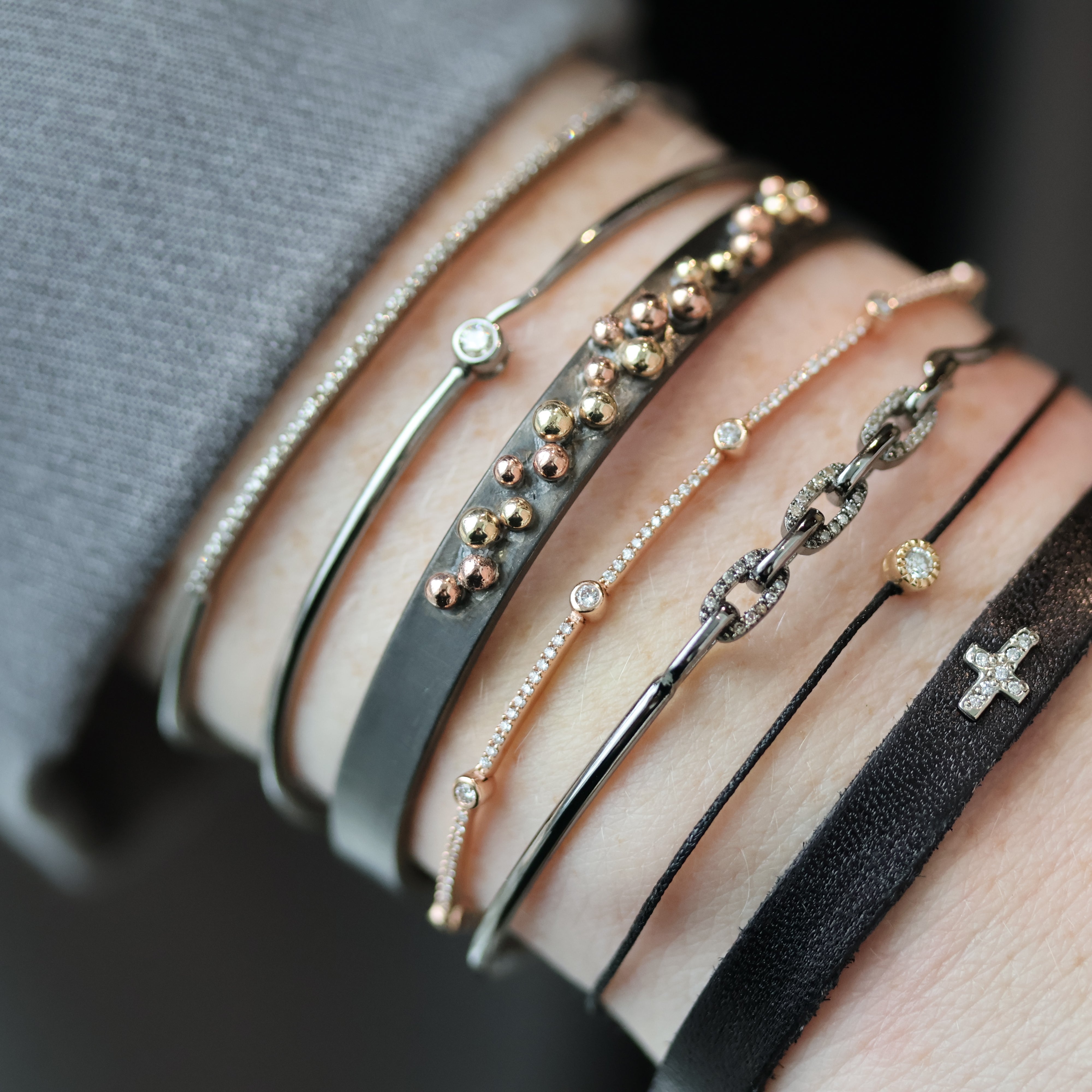 Single Diamond Hook Bracelet