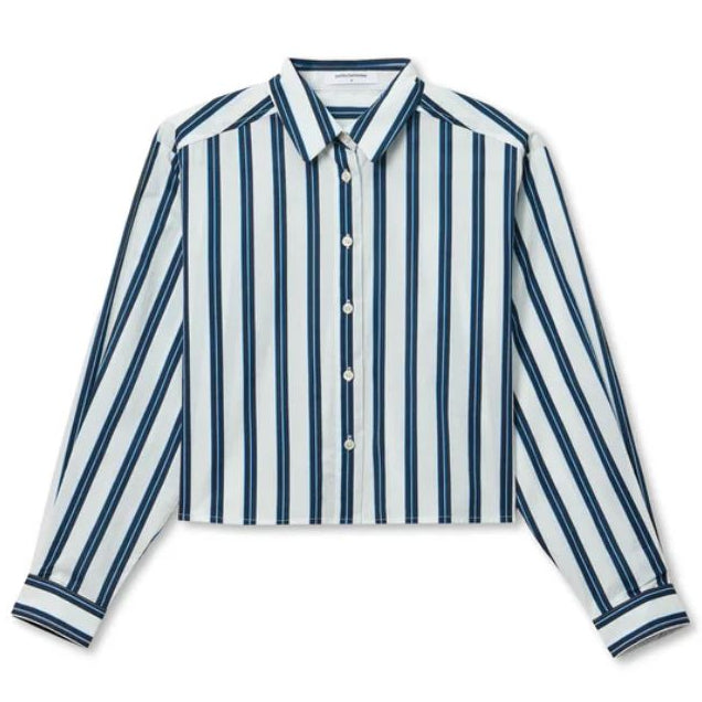 Perfect White Tee "NAOMI" Button Up