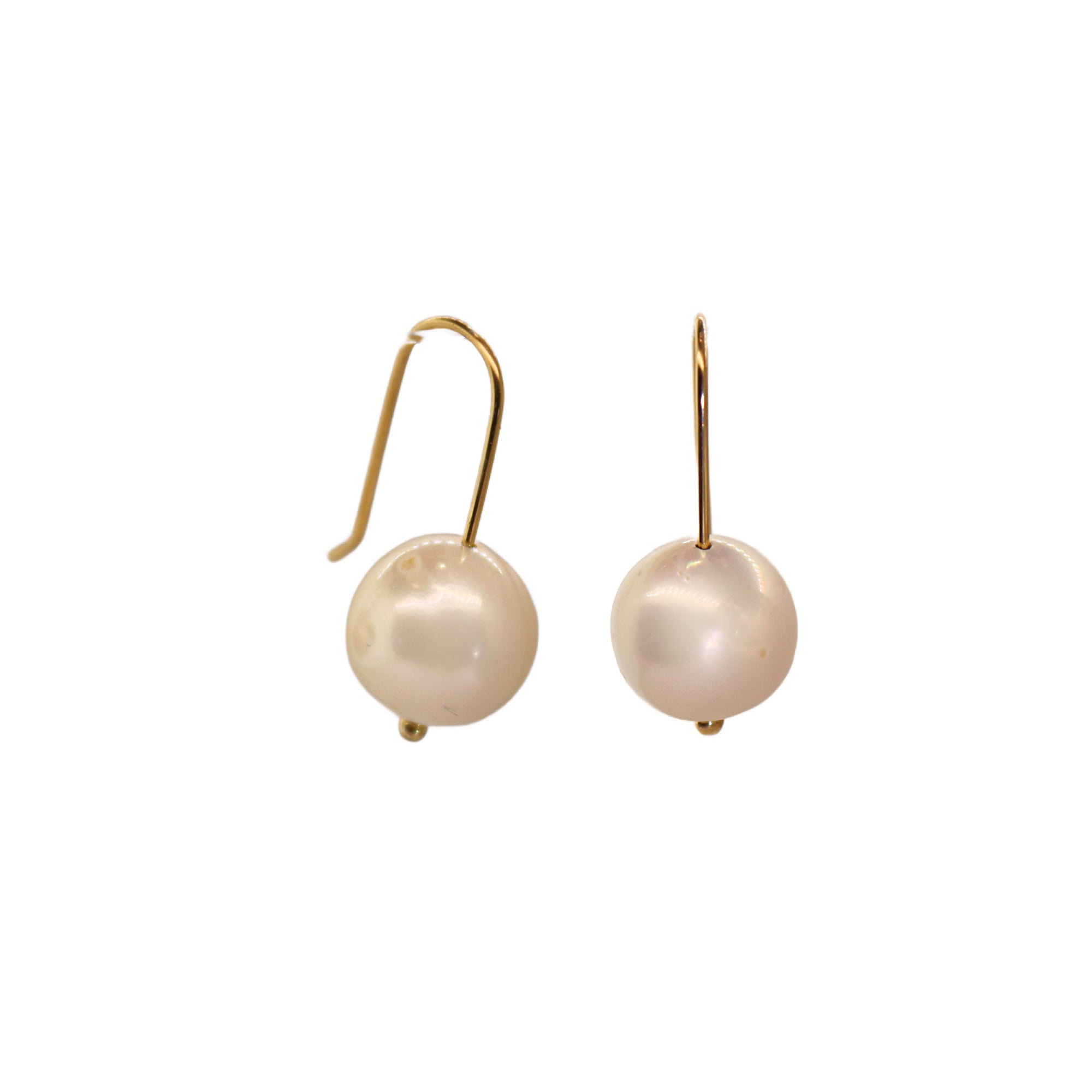 Classic Pearl Earrings