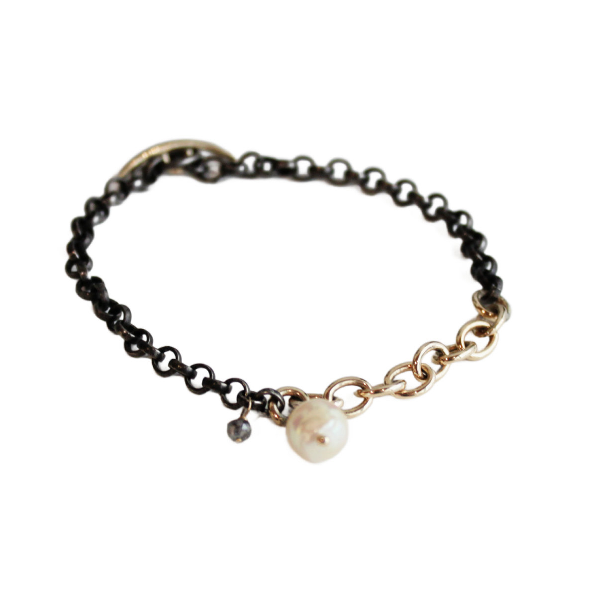 Off Set Pearl Bracelet