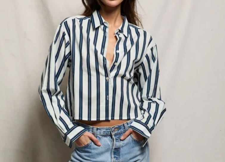 Perfect White Tee "NAOMI" Button Up
