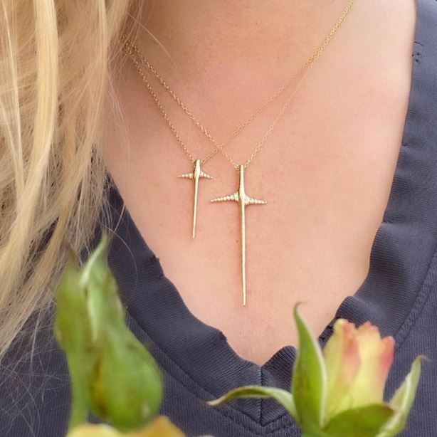 Yellow Gold Diamond Vertical Thorn Necklace - Small